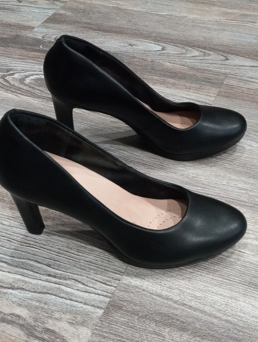 Clarks Collection Black Heels  Pumps Woman Size 10